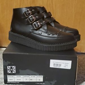 Black T.U.K Skin 3-Buckle Pointed Creeper Boots